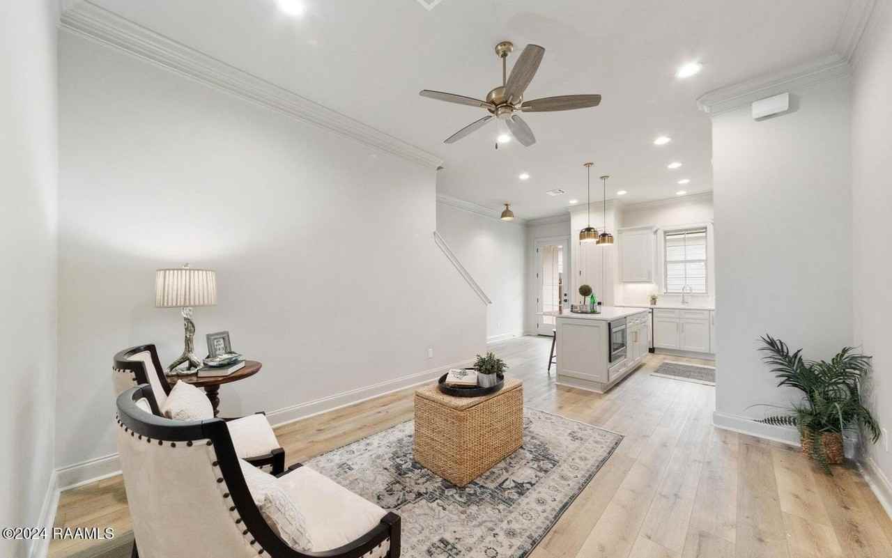 304 Sandstone Ave - Photo 3 of 31