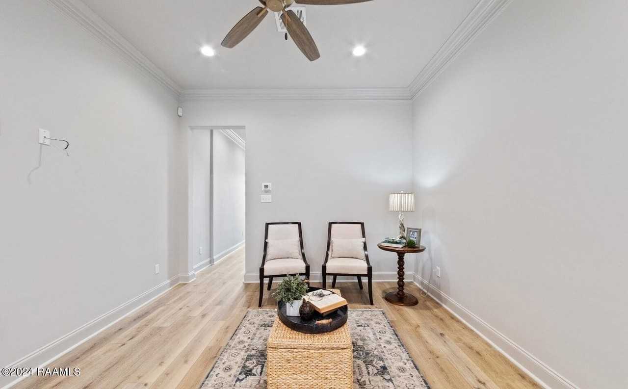 304 Sandstone Ave - Photo 6 of 31