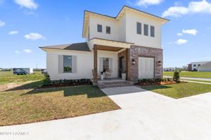 featured image of 400 Villager Ave
