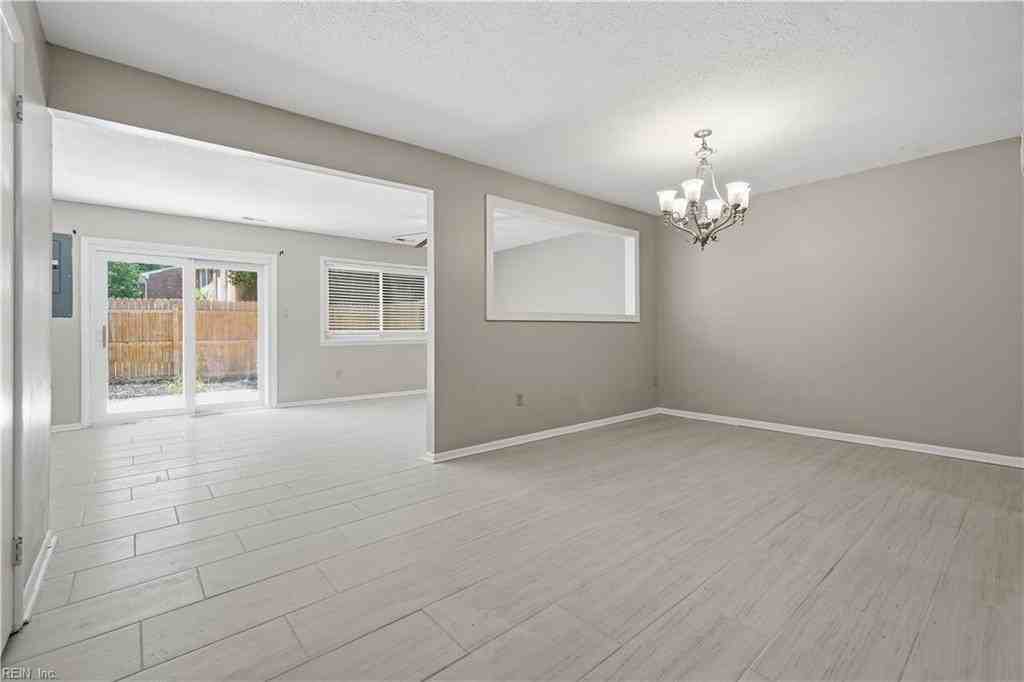 125 Tower Dr - Photo 5 of 31