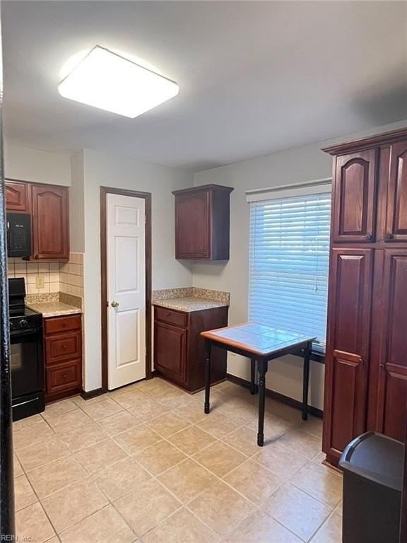 3941 Seeman Rd - Photo 3 of 34