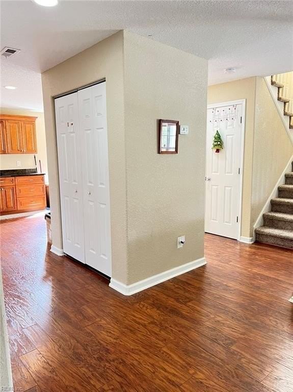 8202 Edwin Dr - Photo 6 of 37