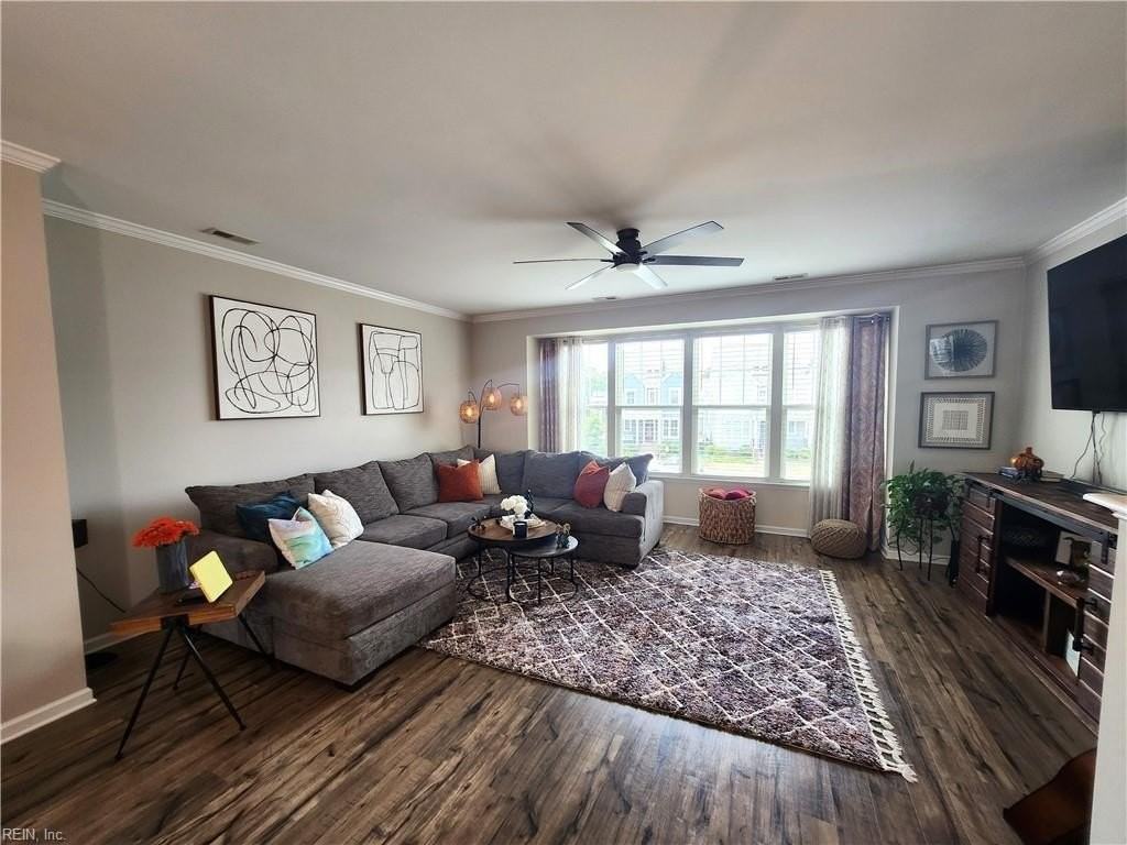 1422 Independence Blvd - Photo 2 of 29