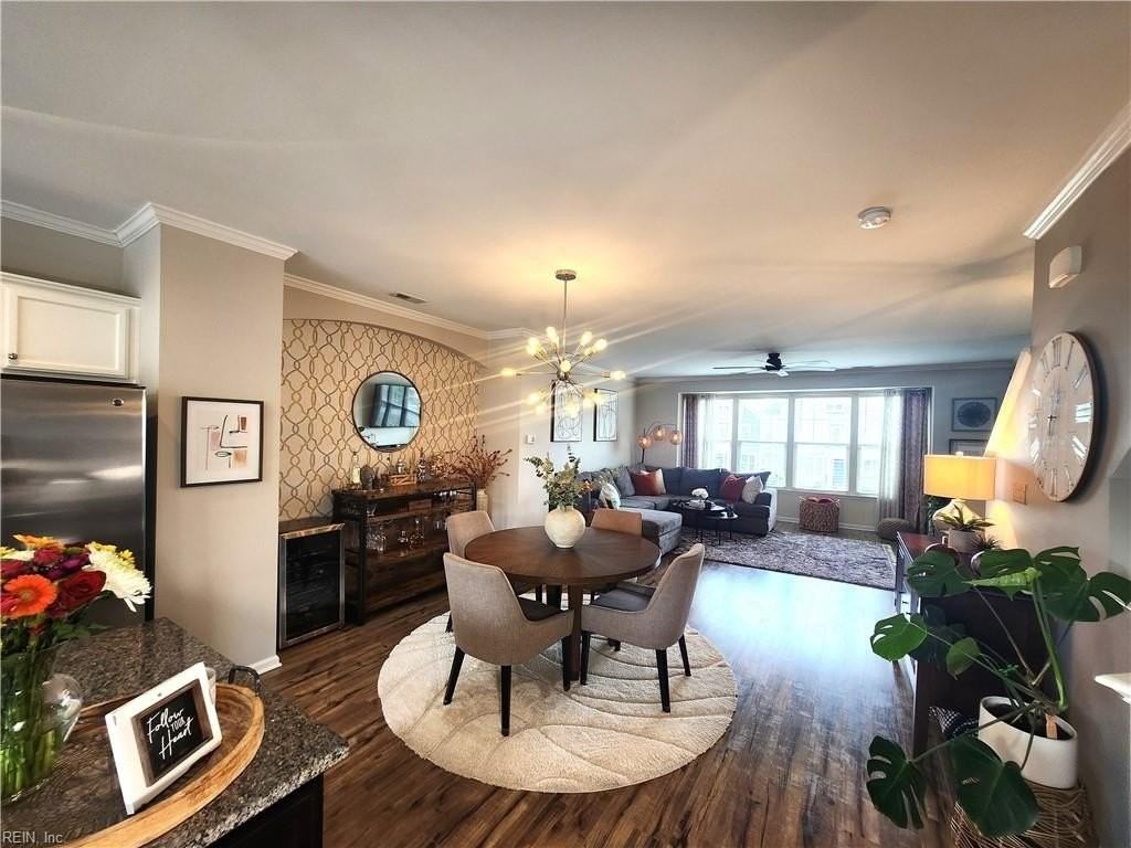 1422 Independence Blvd - Photo 6 of 29