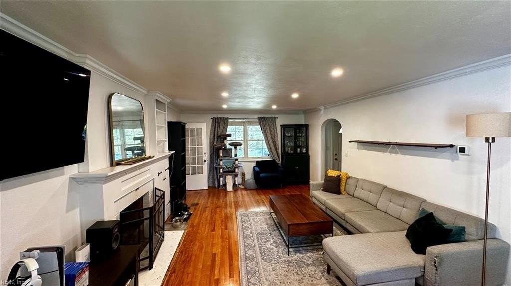 6301 Monroe Pl - Photo 4 of 19