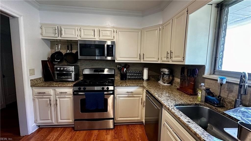 6301 Monroe Pl - Photo 7 of 19
