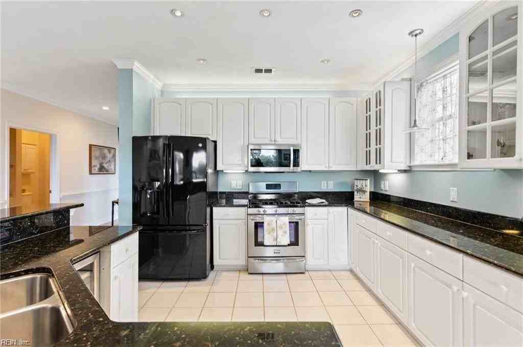 2301 Page Harbor Lndg #205 - Photo 7 of 27