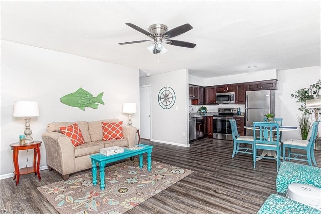 9530 3rd Bay St #12 - Photo 5 of 19
