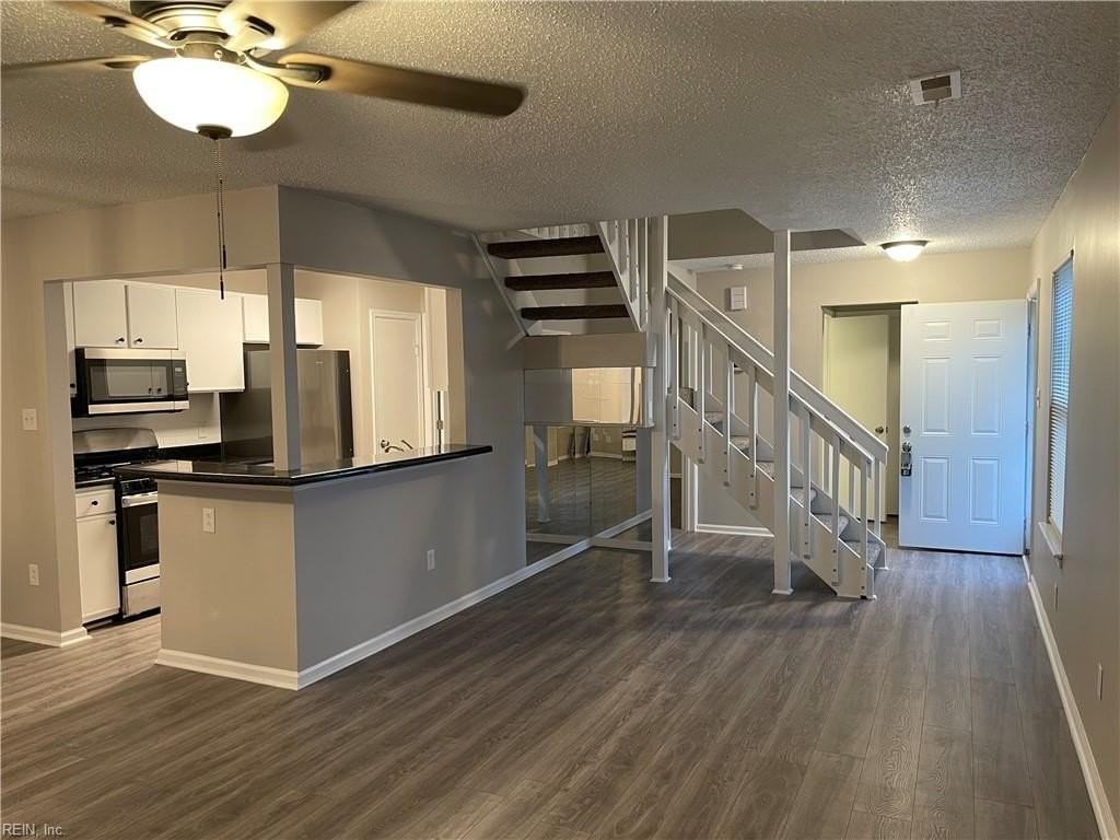 808 Quesnel Dr - Photo 5 of 46