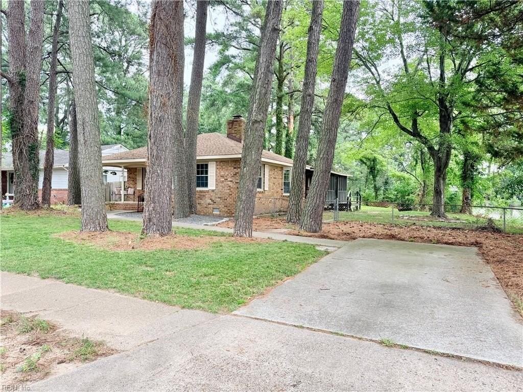346 W Mcginnis Cir - Photo 2 of 46