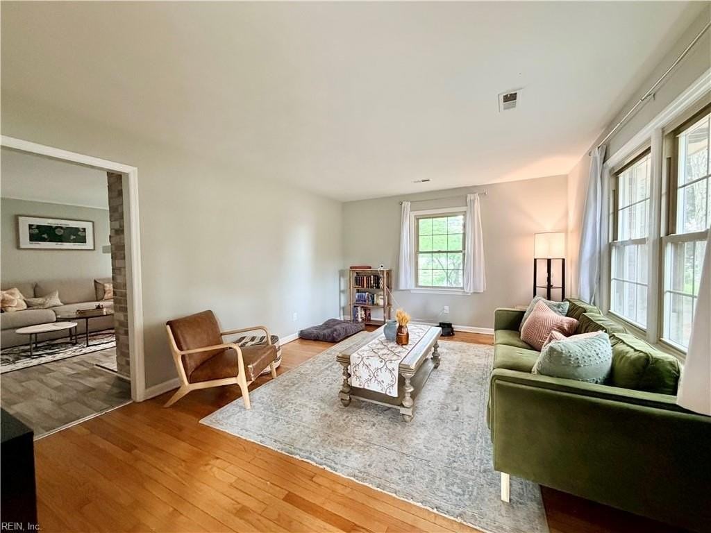 346 W Mcginnis Cir - Photo 4 of 46