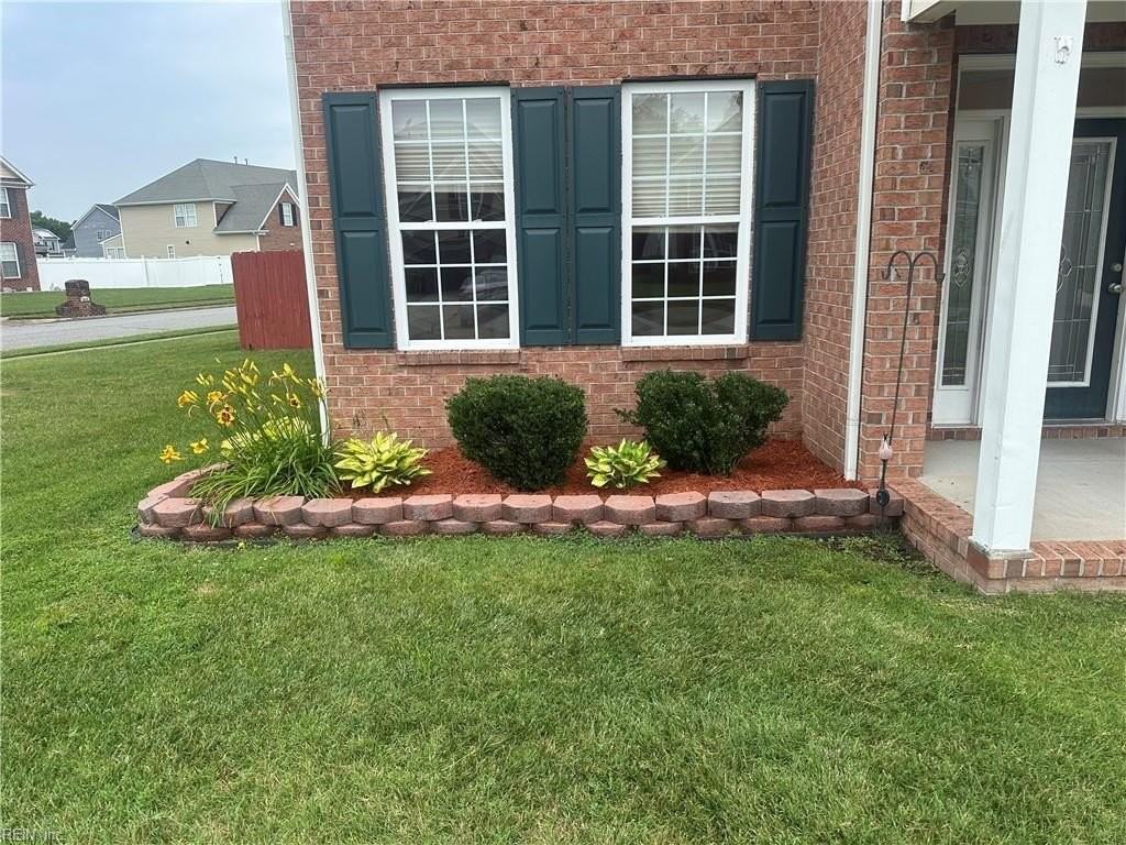 3632 Garland Dr - Photo 3 of 33