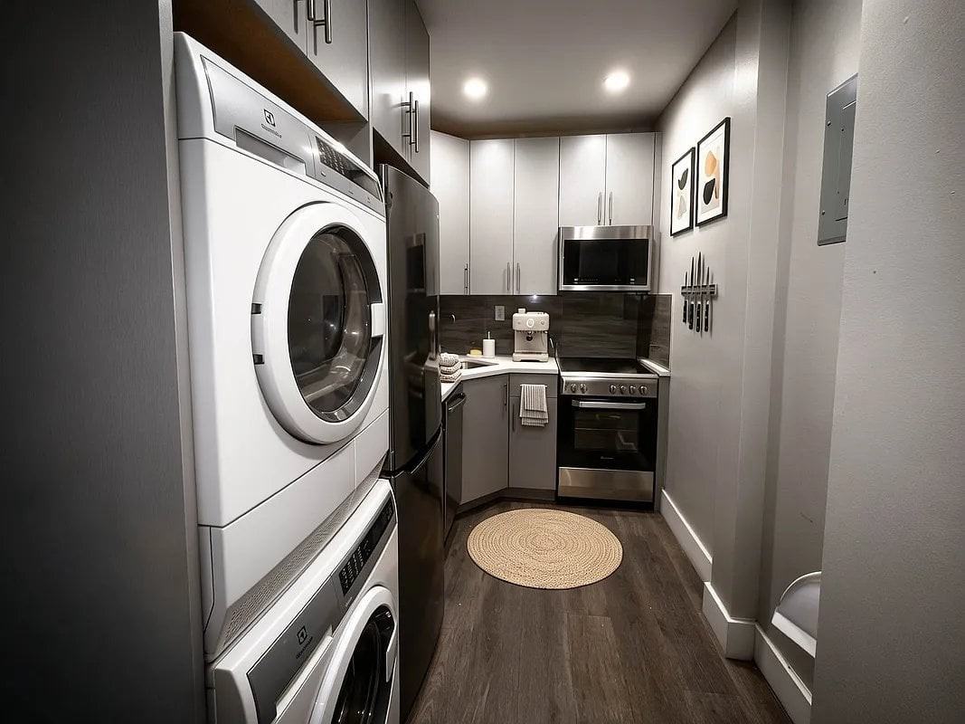 238 E 116th St #6 - Photo 3 of 4
