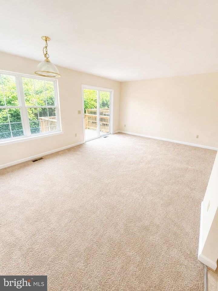 3637 Harbor Rd - Photo 5 of 9