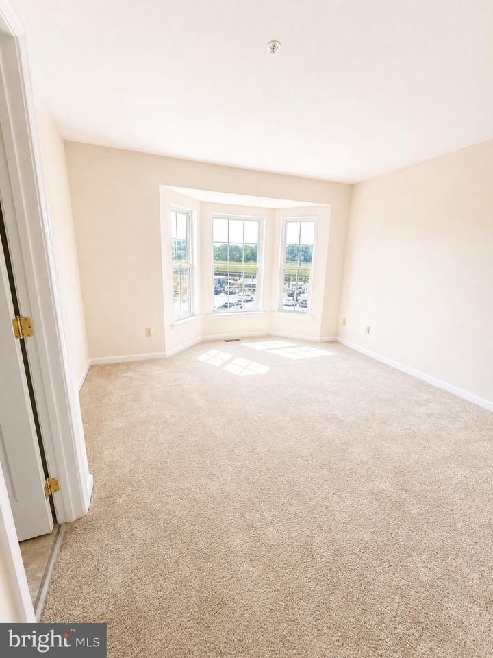 3637 Harbor Rd - Photo 6 of 9