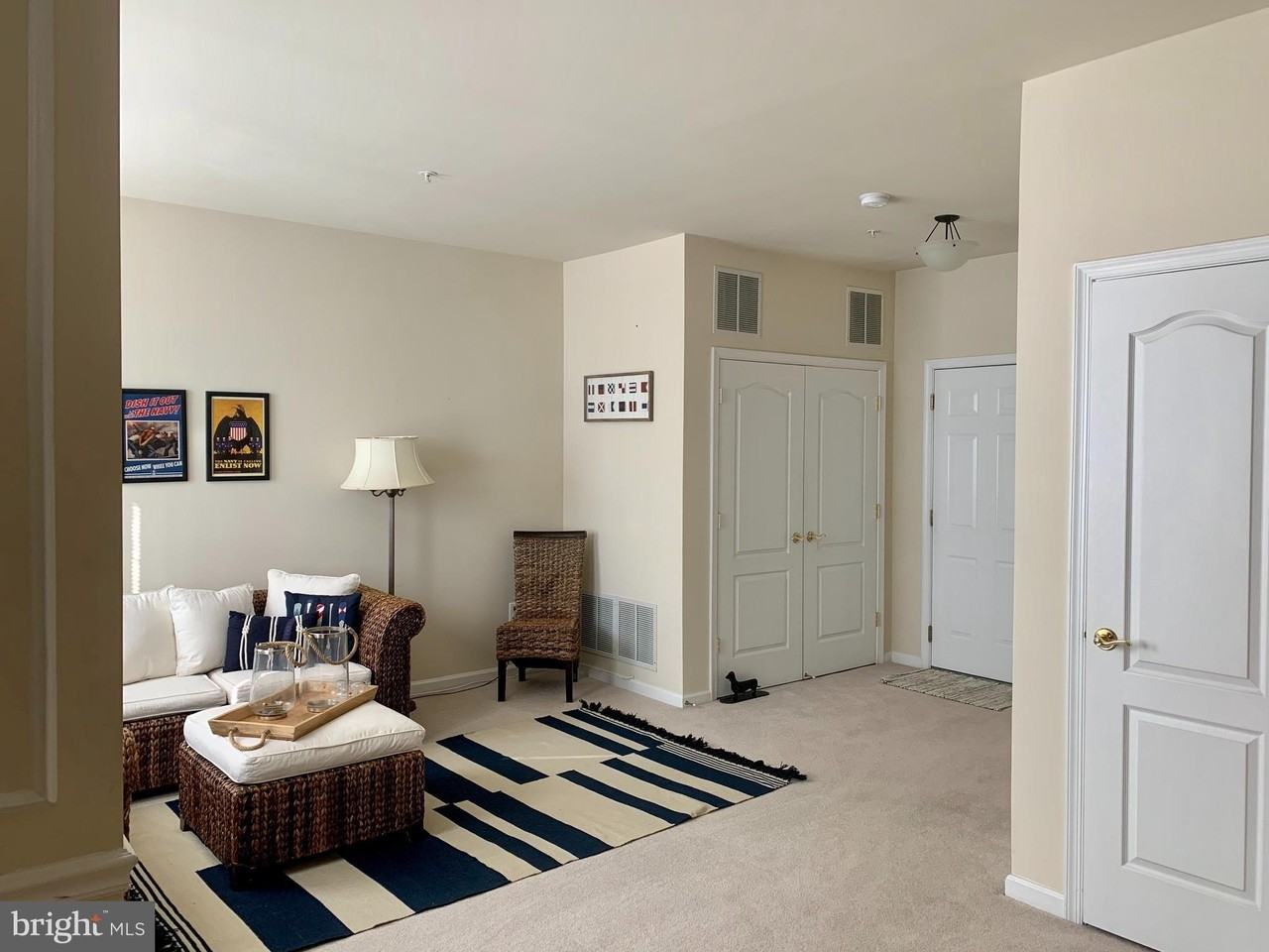 9823 Darcy Forest Dr - Photo 4 of 32