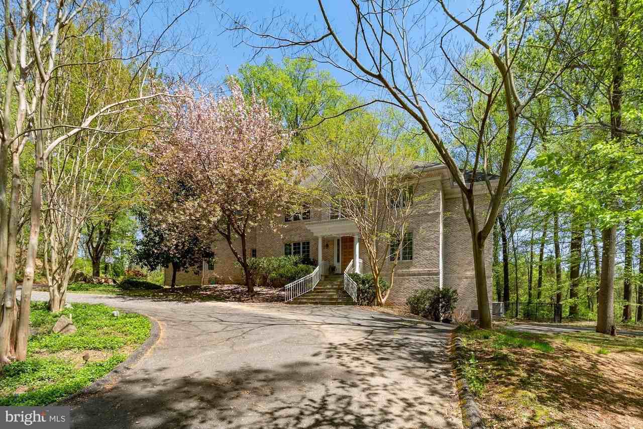 8309 Old Seven Locks Rd - Photo 2 of 16