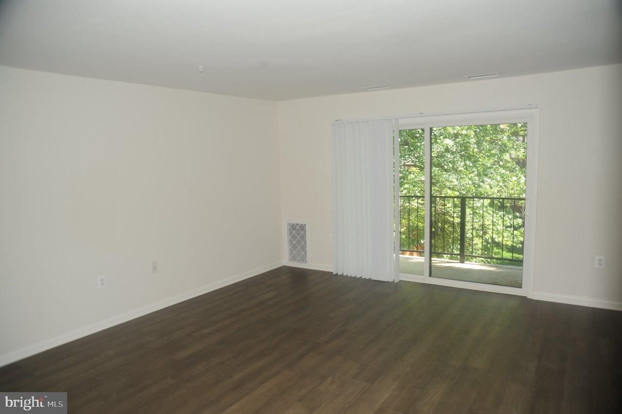 830 Quince Orchard Blvd #202 - Photo 4 of 31