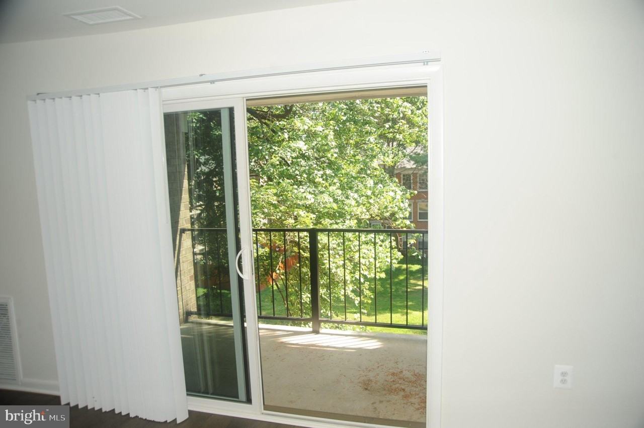 830 Quince Orchard Blvd #202 - Photo 6 of 31