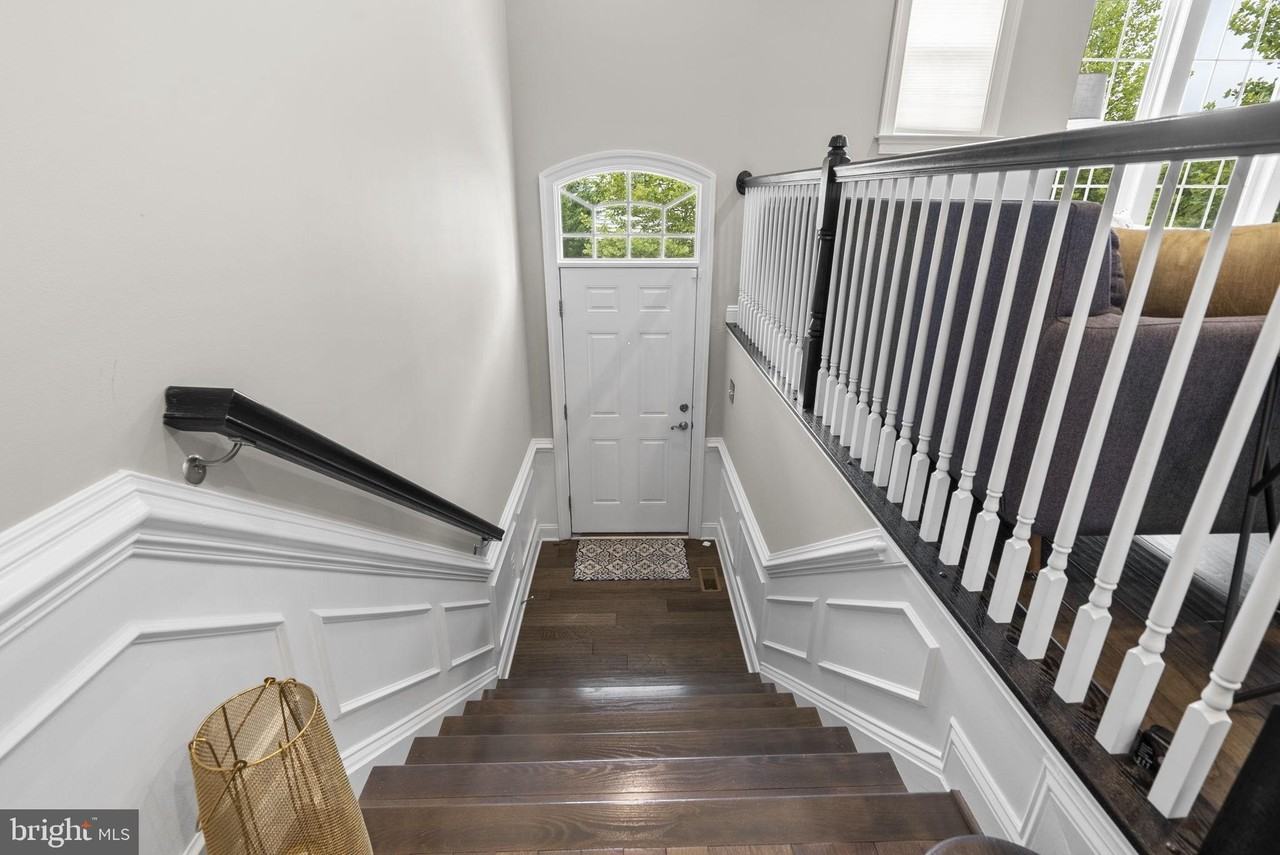 11826 Mango Ln - Photo 2 of 42