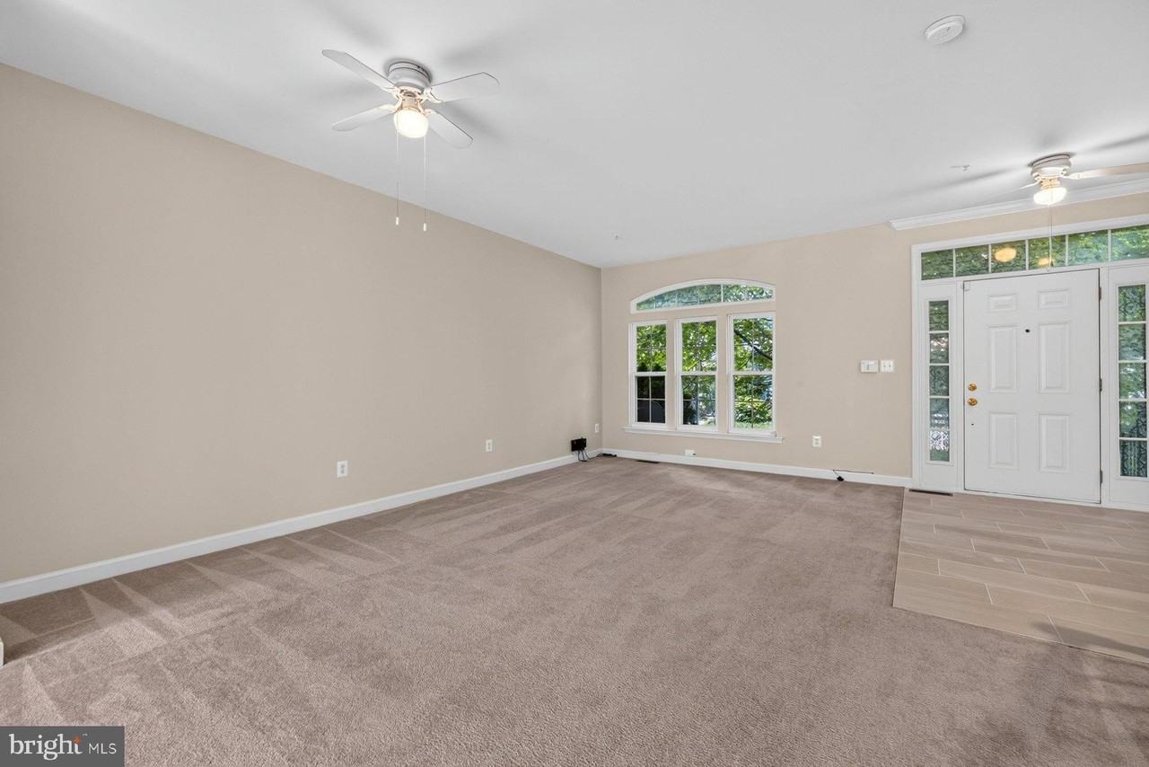 13013 Saint Clair Rd - Photo 5 of 29