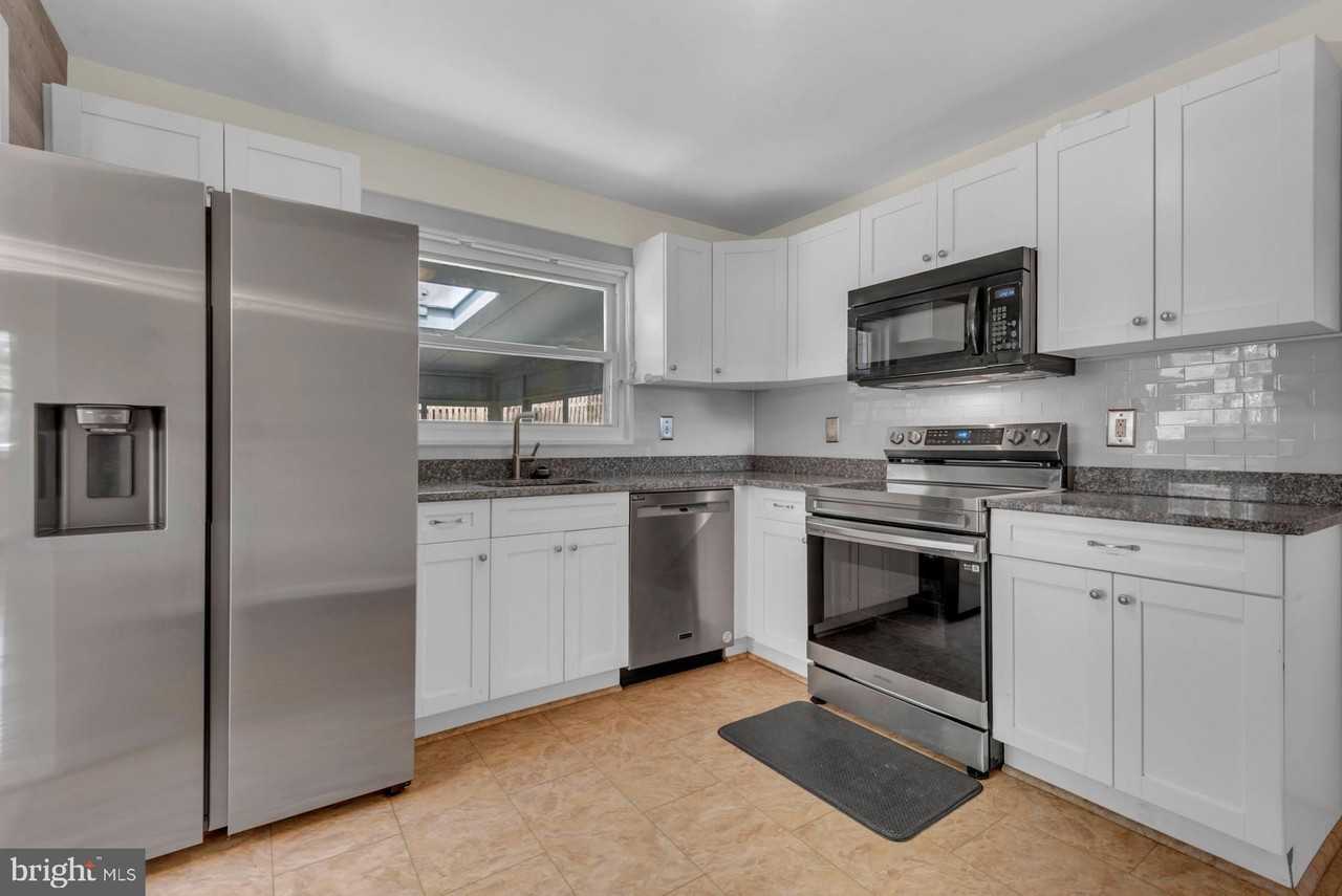 6004 Mustang Pl - Photo 7 of 26