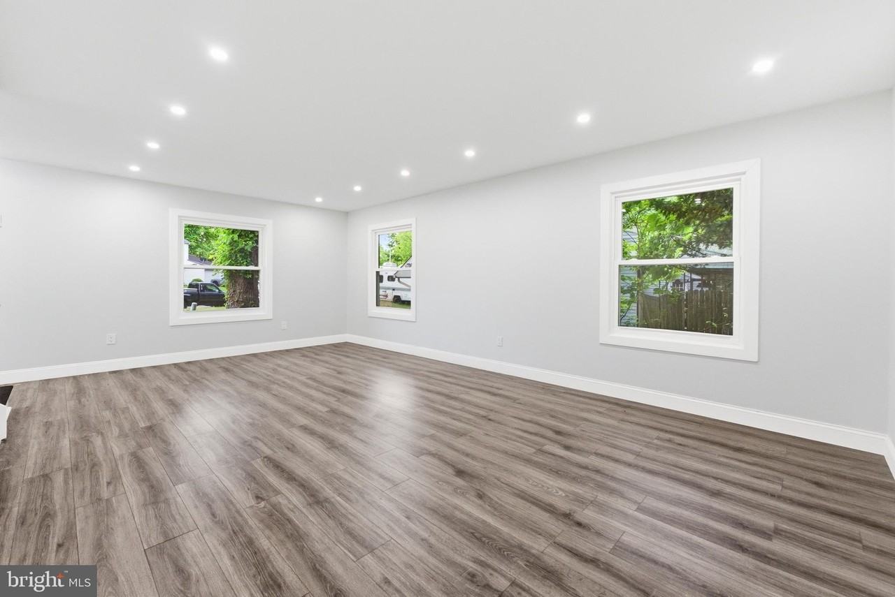 27 Parkside Cir - Photo 3 of 28
