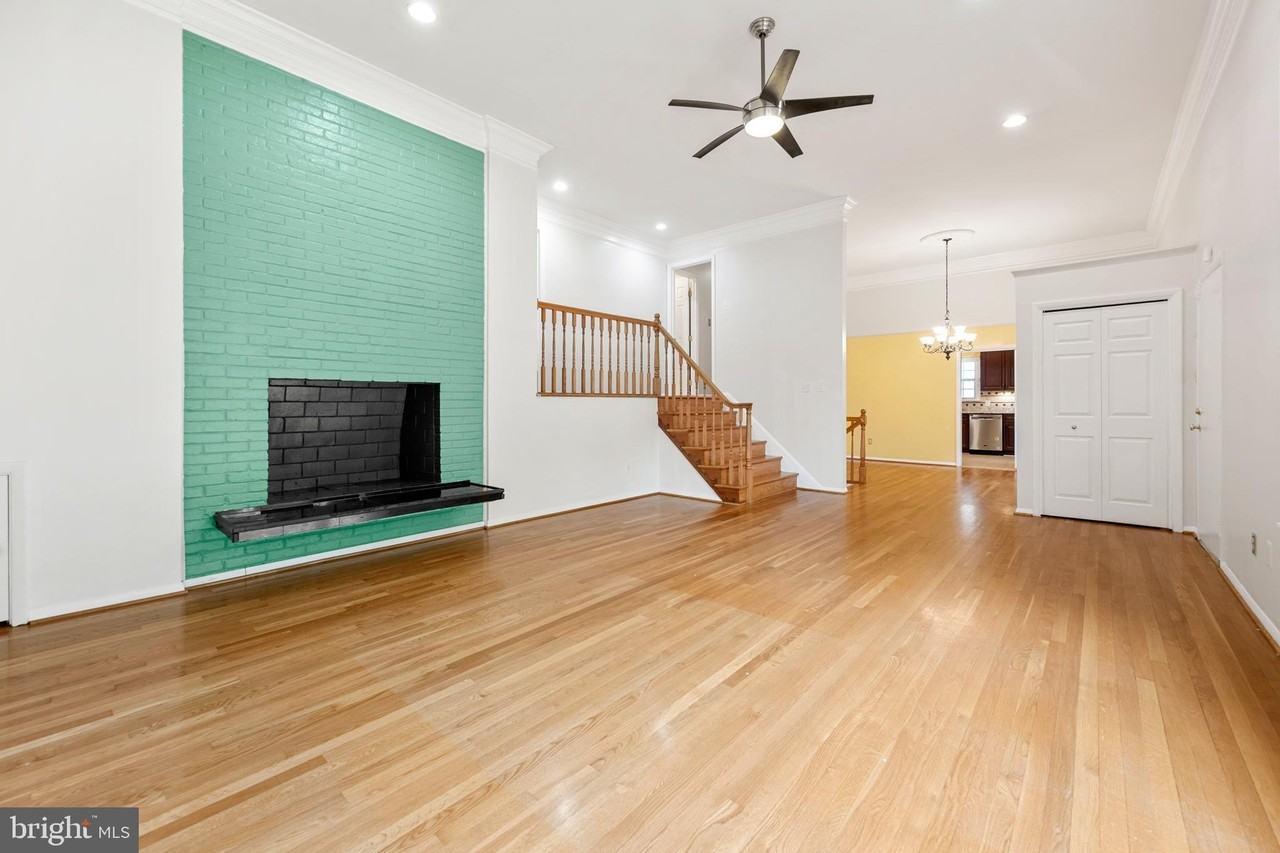 6711 Doane Ave - Photo 4 of 37