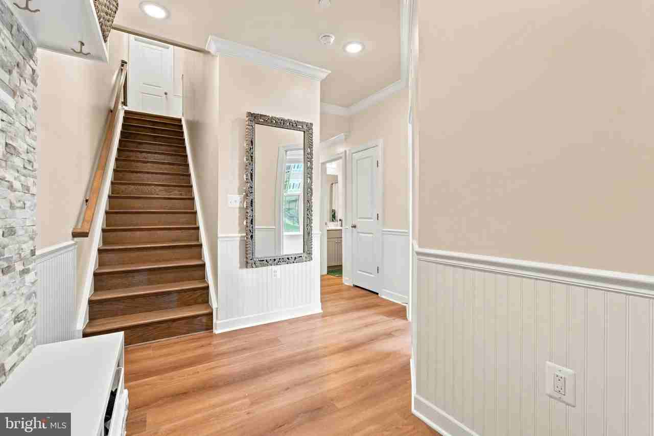 7353 Mountaineer Dr - Photo 5 of 43