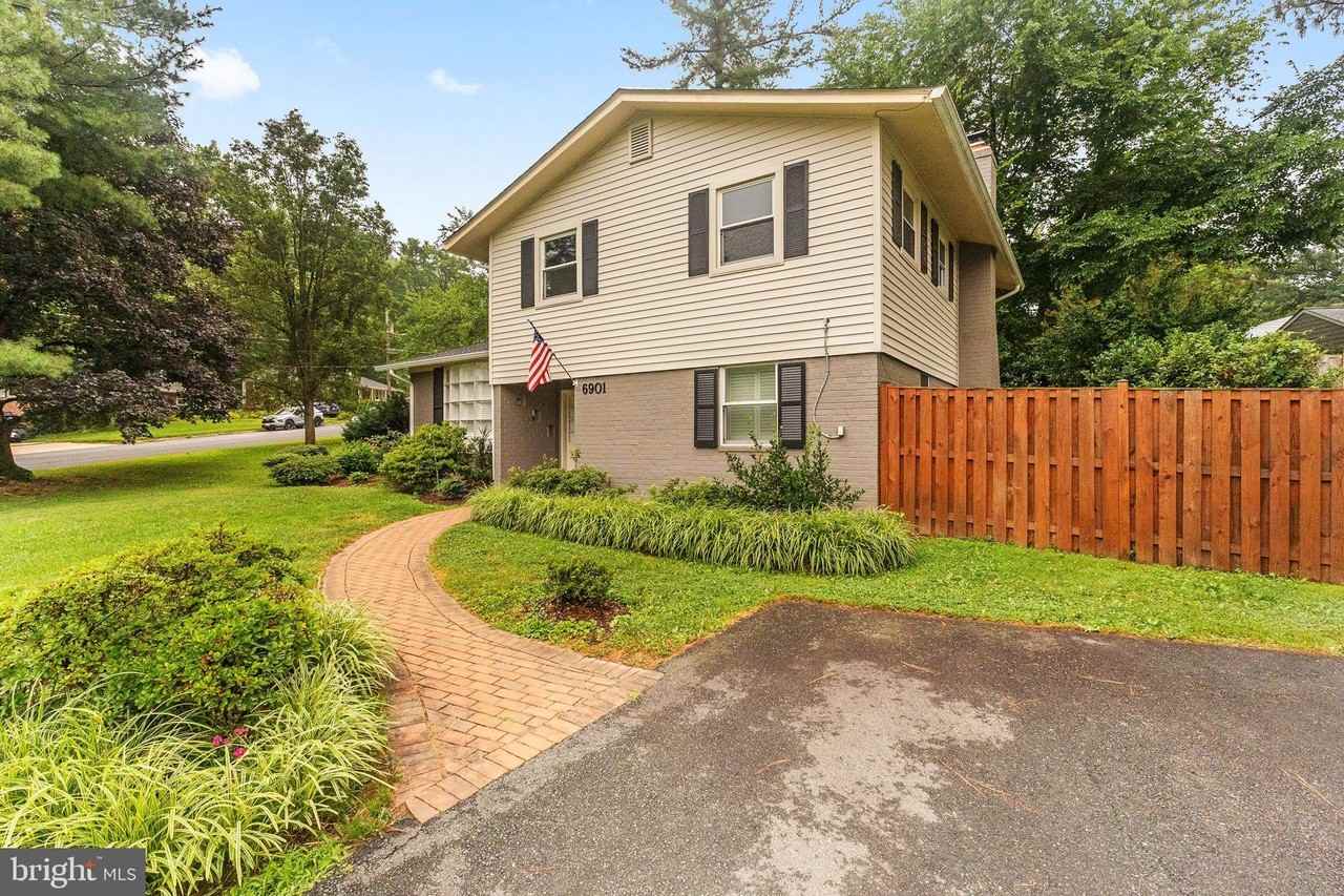 6901 Murray Ln - Photo 6 of 50