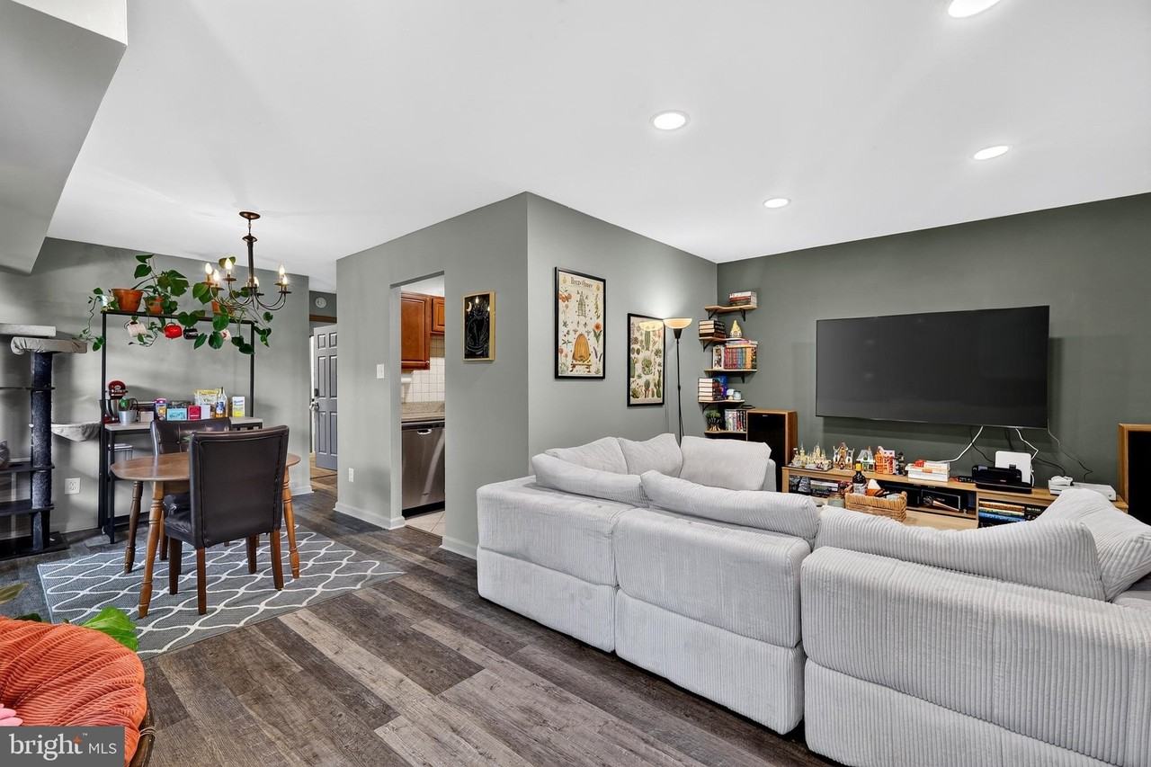 2914 Kings Chapel Rd #8 - Photo 5 of 18