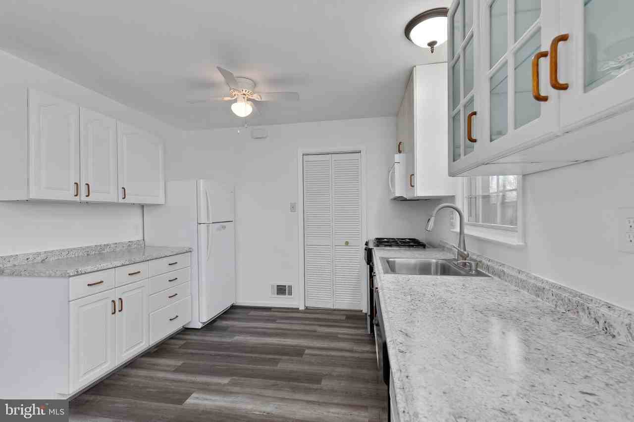 4114 Lees Corner Rd - Photo 7 of 24