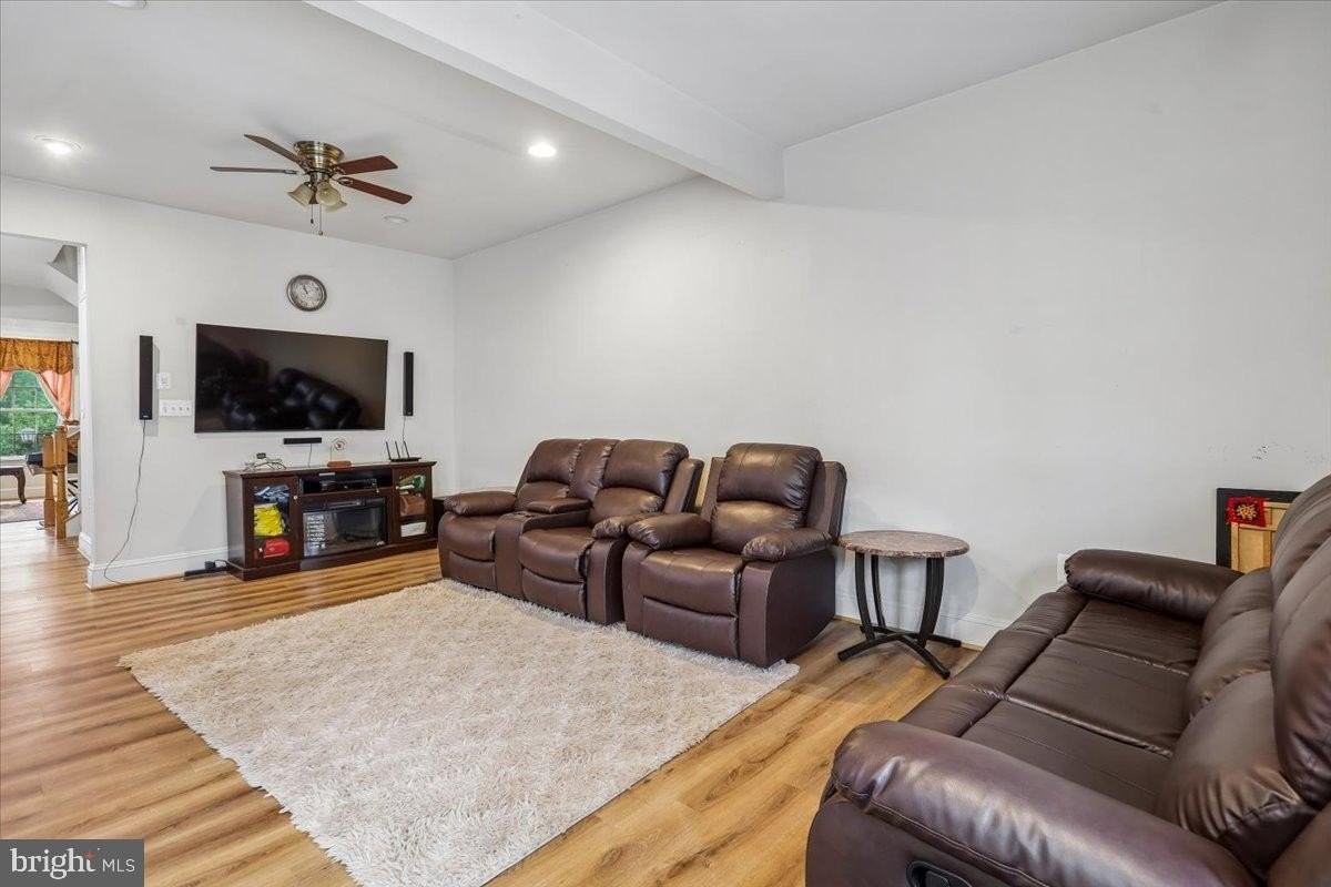 25128 Deerhurst Ter - Photo 6 of 39