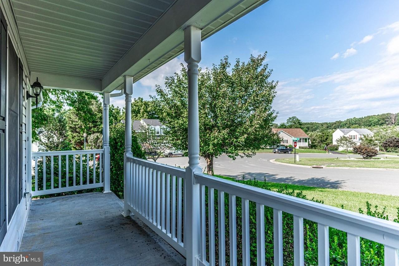 121 Nottingham Ct - Photo 4 of 50