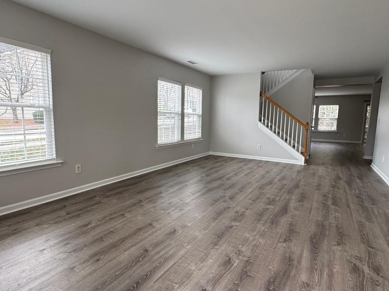 201 Northlands Dr - Photo 5 of 41