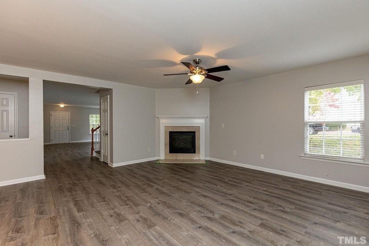 201 Northlands Dr - Photo 7 of 41