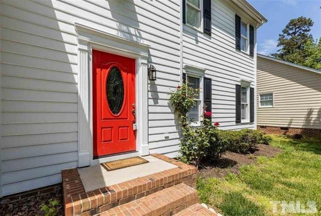 112 Kronos Ln - Photo 2 of 28