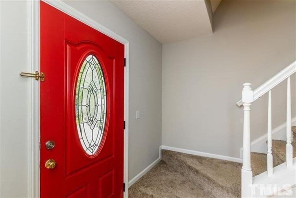 112 Kronos Ln - Photo 3 of 28