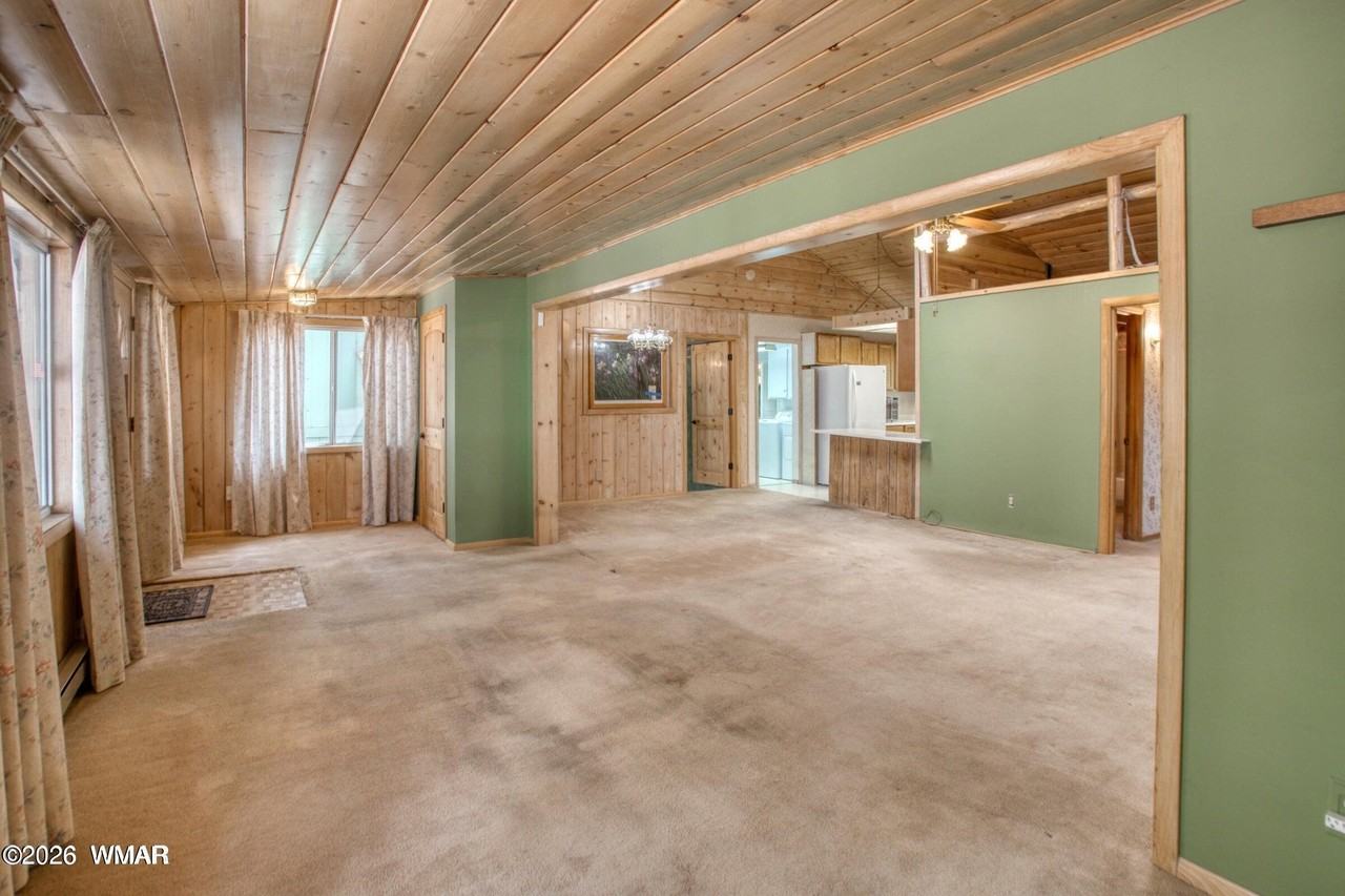 1344 Sandstone Dr - Photo 7 of 27