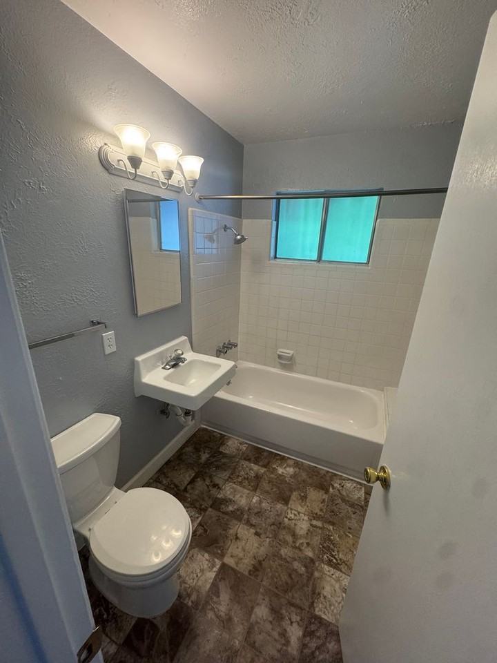 St. Kathryn Apartments - Photo 5 of 9