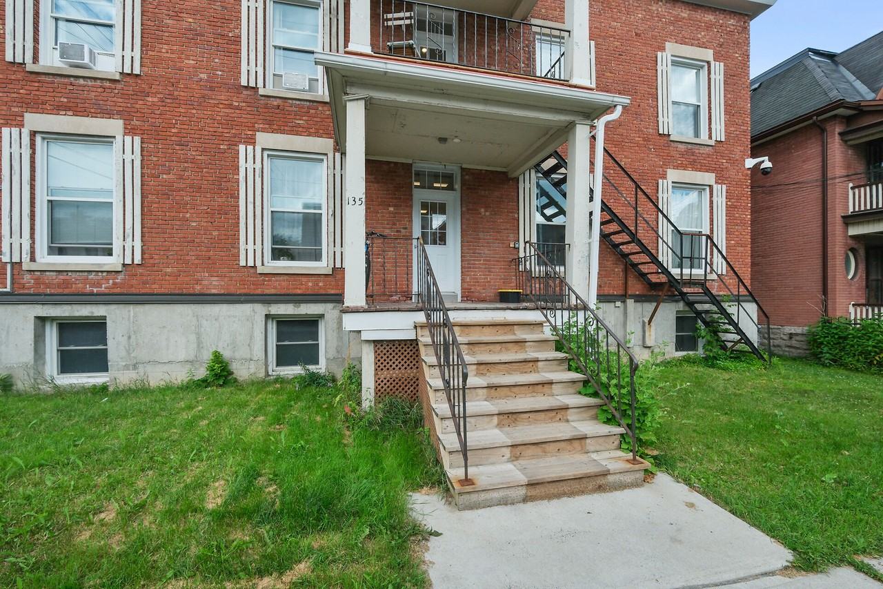 135 Concord Street South #3 - Photo 6 of 33