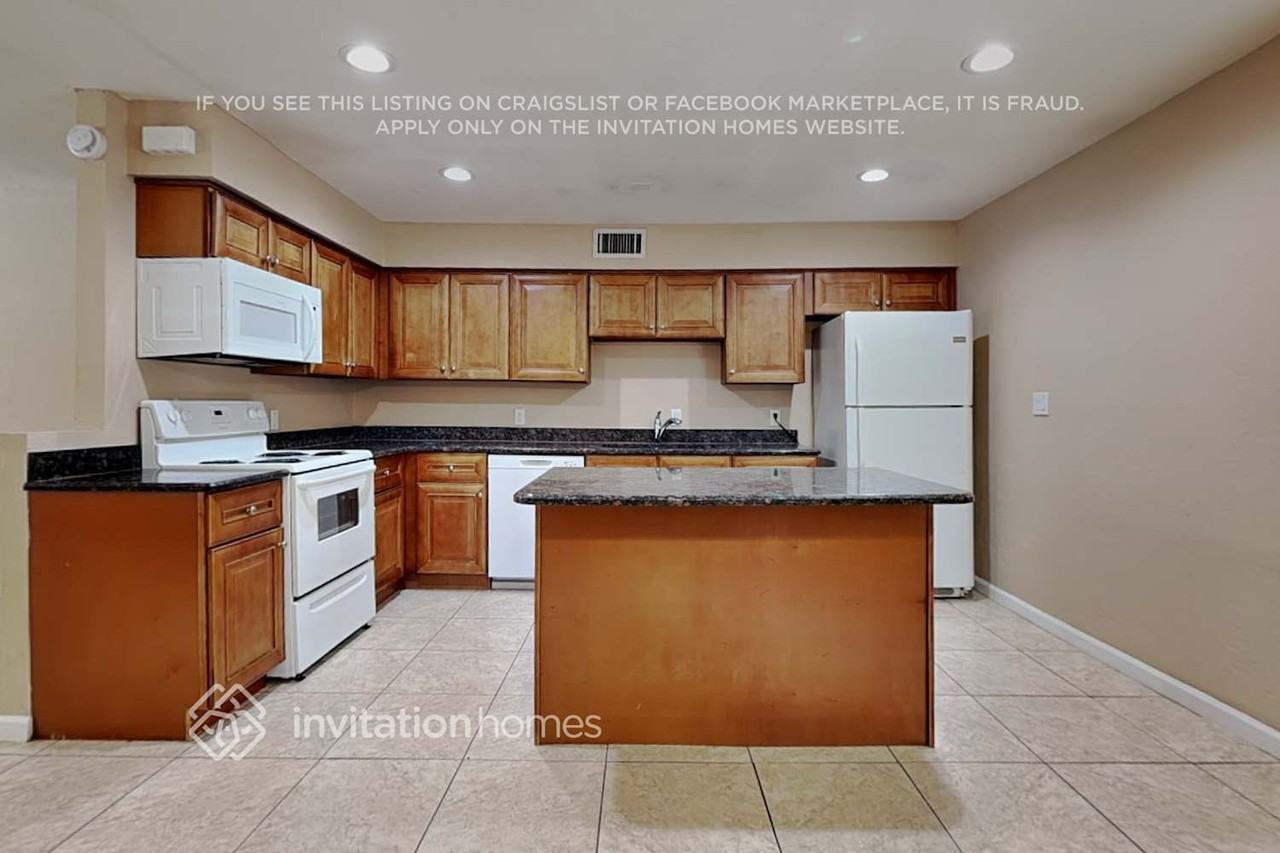 1819 W Oraibi Dr - Photo 6 of 18
