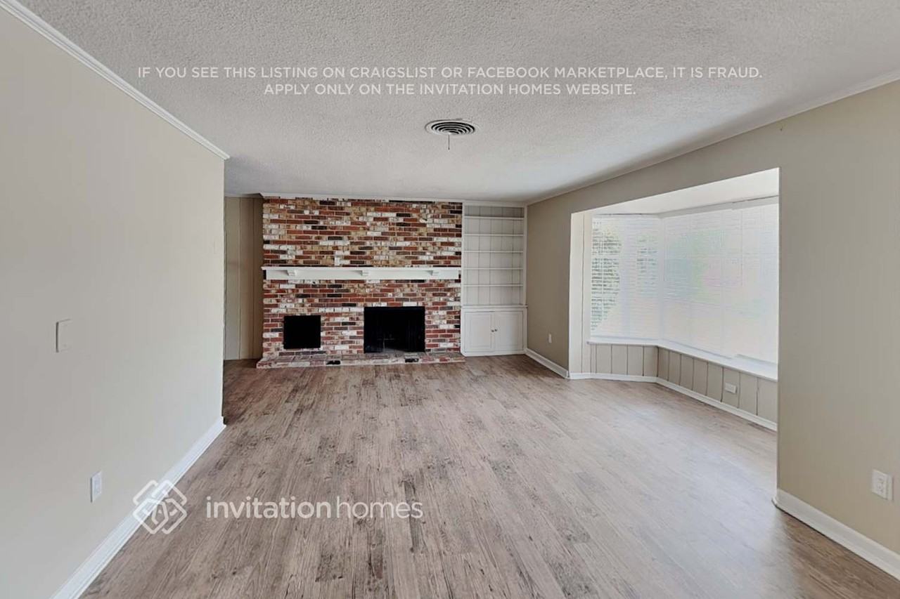 14298 Hetrick Cir S - Photo 5 of 19