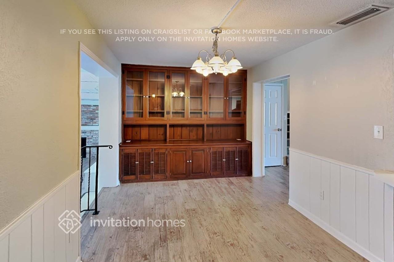 14298 Hetrick Cir S - Photo 6 of 19