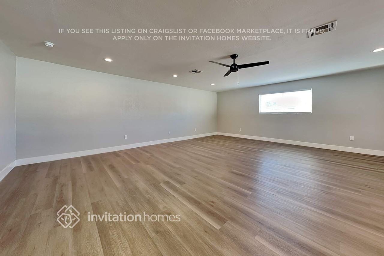 856 E 9th Ave - Photo 6 of 19