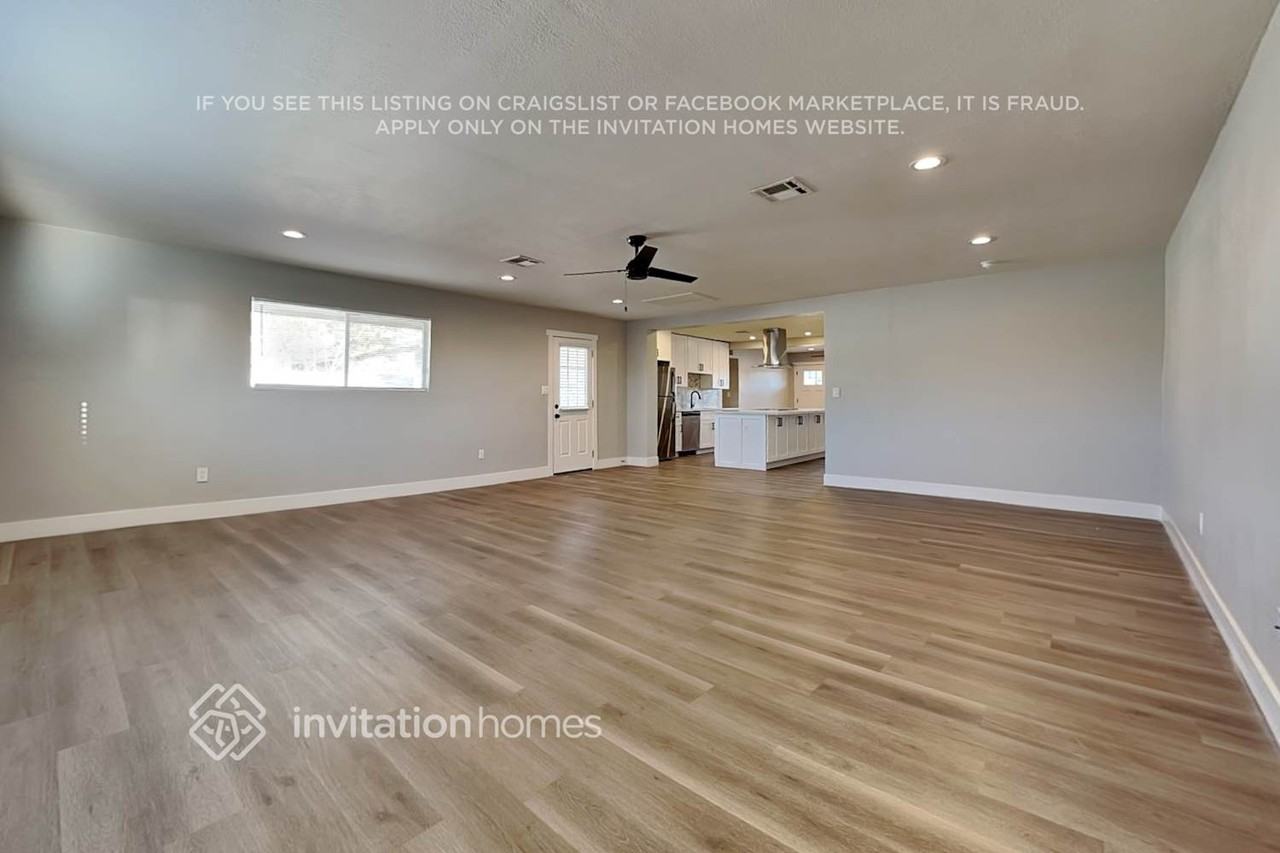 856 E 9th Ave - Photo 7 of 19