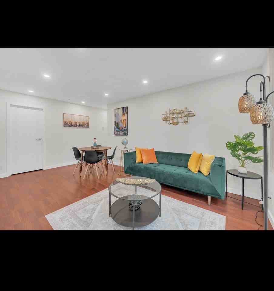 1200 West Georgia Street #304 - Photo 5 of 11