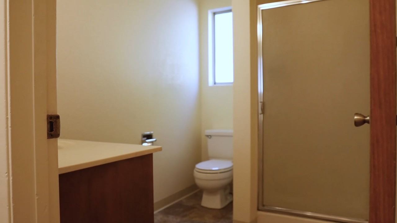 305 Ash St #1 - Photo 4 of 17