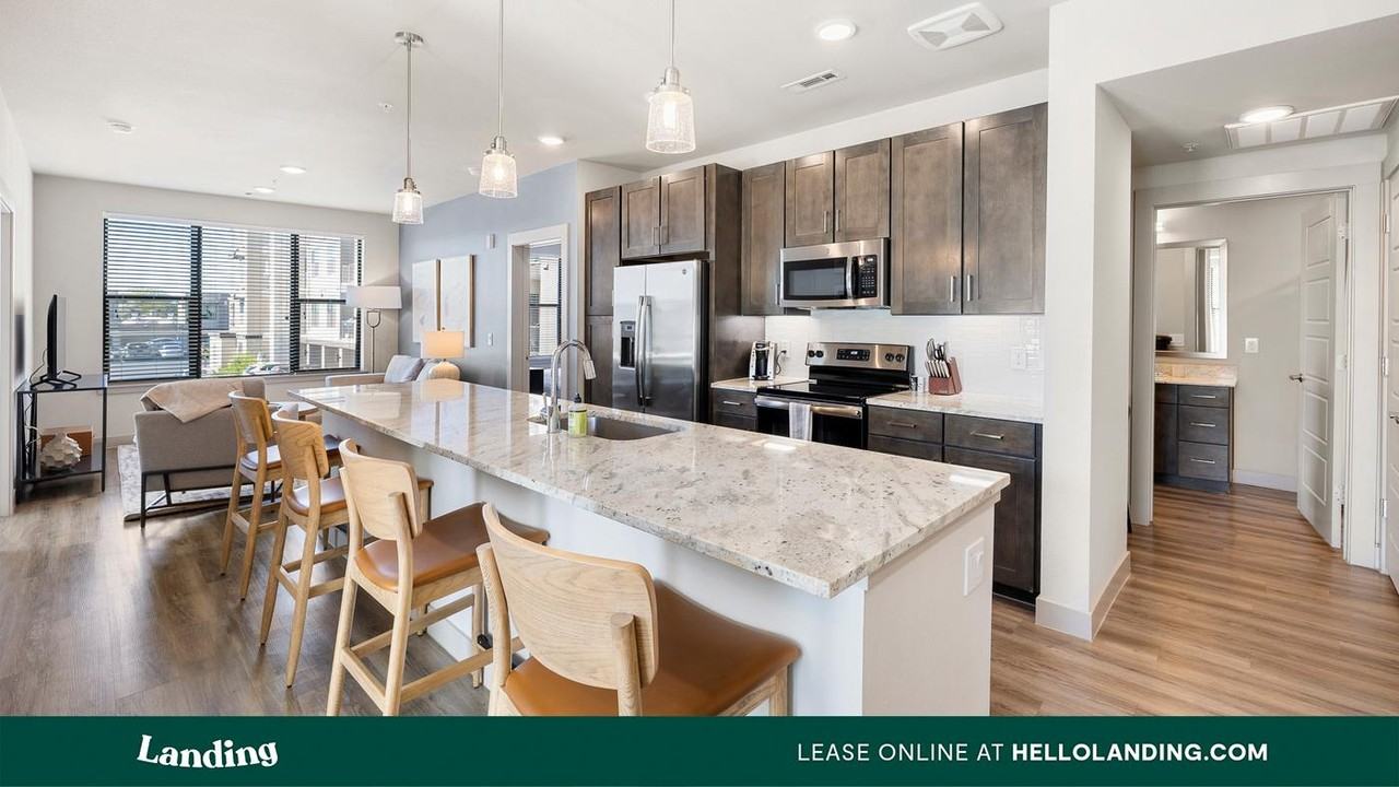 605 Alberta Street - Photo 6 of 34