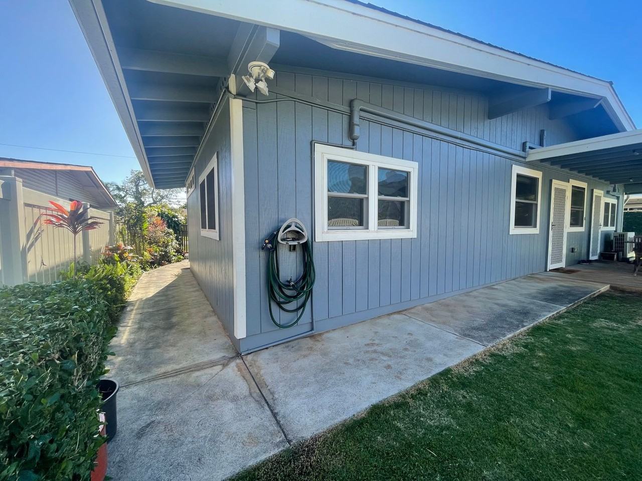 1228 Ulunahele St - Photo 4 of 18